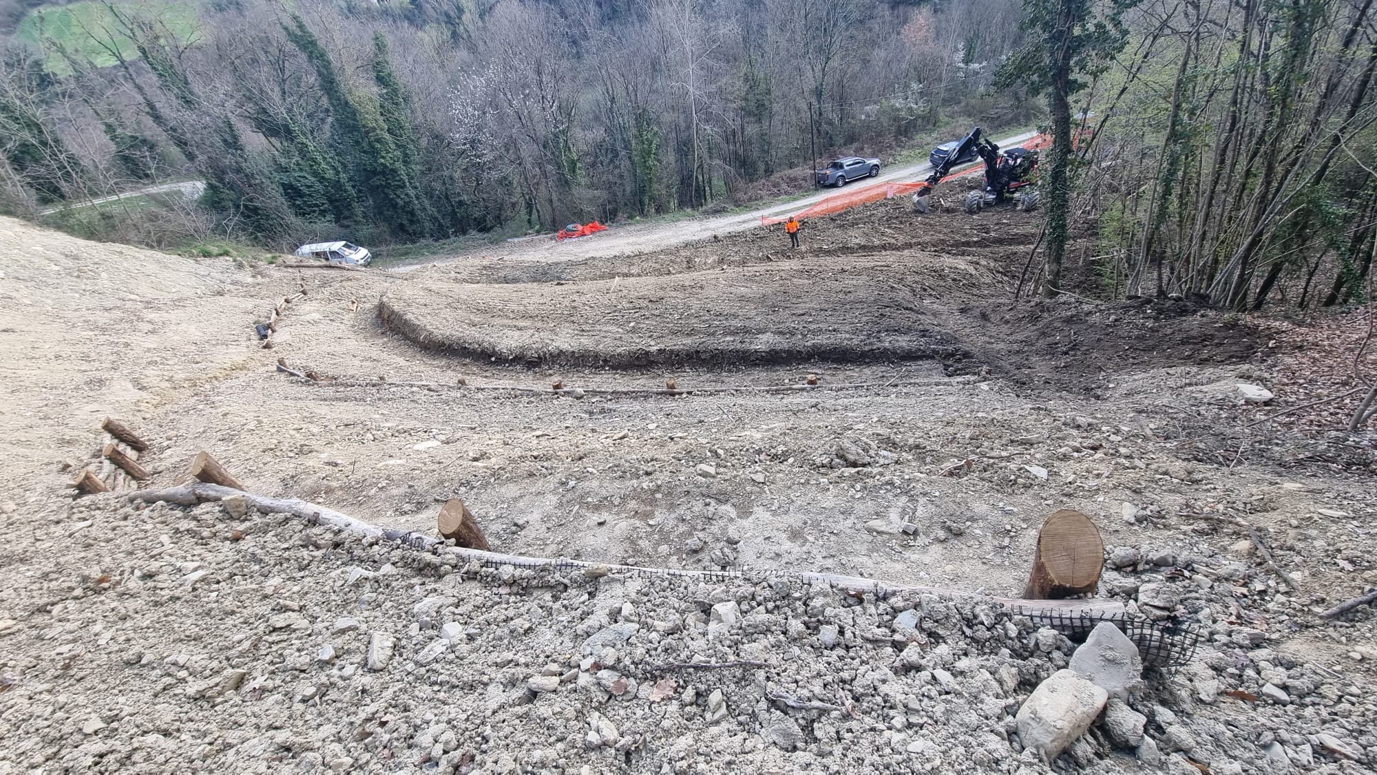 Sistemazione del pendio in frana in Loc. Tortole Strada di Gattaia nel Comune di Vicchio, con tecniche di ingegneria naturalistica.